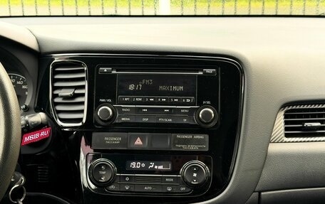 Mitsubishi Outlander III рестайлинг 3, 2013 год, 1 489 000 рублей, 21 фотография
