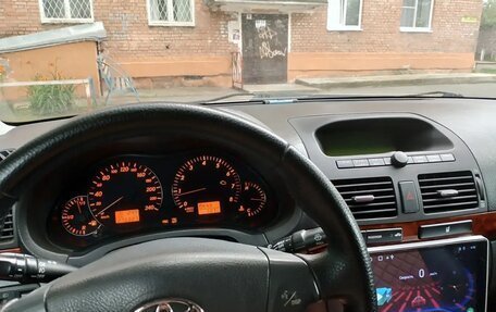 Toyota Avensis III рестайлинг, 2004 год, 550 000 рублей, 3 фотография