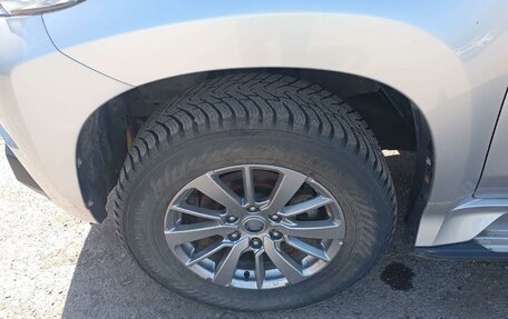 Mitsubishi Pajero Sport III рестайлинг, 2017 год, 2 822 700 рублей, 3 фотография