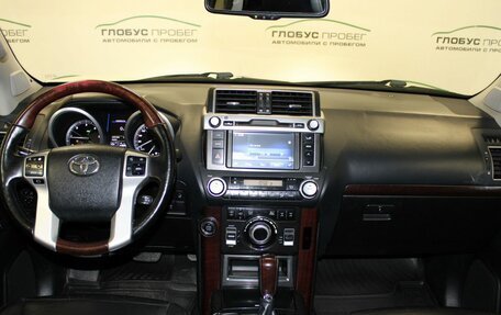 Toyota Land Cruiser Prado 150 рестайлинг 2, 2013 год, 3 370 000 рублей, 4 фотография