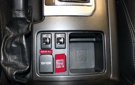 Toyota Land Cruiser Prado 150 рестайлинг 2, 2013 год, 3 370 000 рублей, 14 фотография