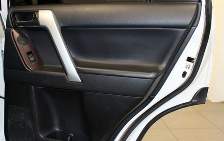 Toyota Land Cruiser Prado 150 рестайлинг 2, 2013 год, 3 370 000 рублей, 20 фотография