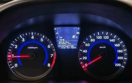 Hyundai Solaris II рестайлинг, 2011 год, 395 000 рублей, 16 фотография
