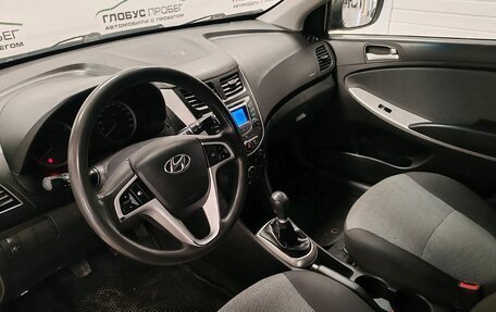 Hyundai Solaris II рестайлинг, 2011 год, 395 000 рублей, 11 фотография