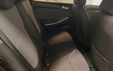 Hyundai Solaris II рестайлинг, 2011 год, 395 000 рублей, 26 фотография