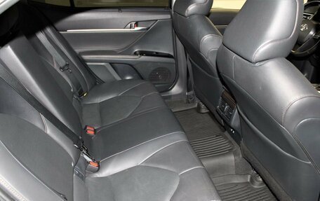 Toyota Camry, 2018 год, 2 800 000 рублей, 26 фотография