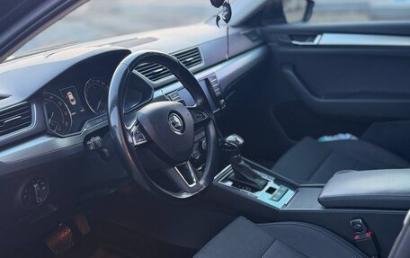 Skoda Superb III рестайлинг, 2016 год, 1 350 000 рублей, 3 фотография