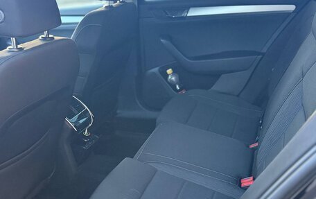 Skoda Superb III рестайлинг, 2016 год, 1 350 000 рублей, 9 фотография