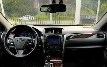 Toyota Camry, 2016 год, 2 209 000 рублей, 10 фотография