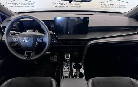 Toyota Camry, 2025 год, 4 270 000 рублей, 4 фотография