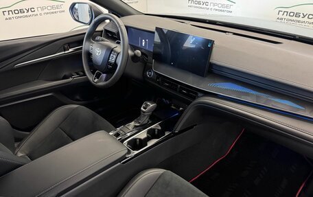 Toyota Camry, 2025 год, 4 270 000 рублей, 30 фотография