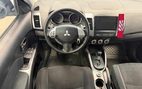 Mitsubishi Outlander III рестайлинг 3, 2008 год, 765 000 рублей, 11 фотография