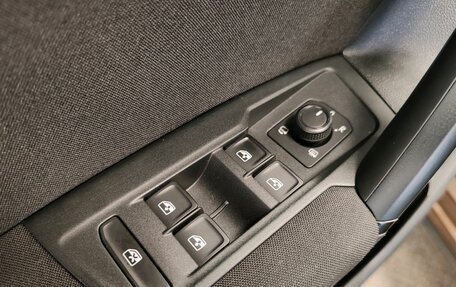 Volkswagen Tiguan II, 2020 год, 2 450 000 рублей, 12 фотография