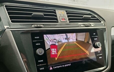 Volkswagen Tiguan II, 2020 год, 2 450 000 рублей, 21 фотография