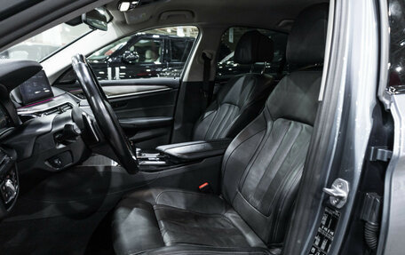 BMW 5 серия, 2018 год, 3 299 700 рублей, 17 фотография