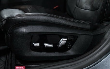 BMW 5 серия, 2018 год, 3 299 700 рублей, 25 фотография