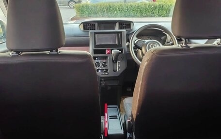 Toyota Roomy I, 2019 год, 980 000 рублей, 14 фотография