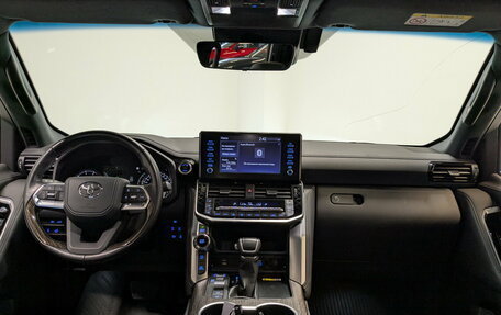 Toyota Land Cruiser, 2021 год, 8 500 000 рублей, 14 фотография