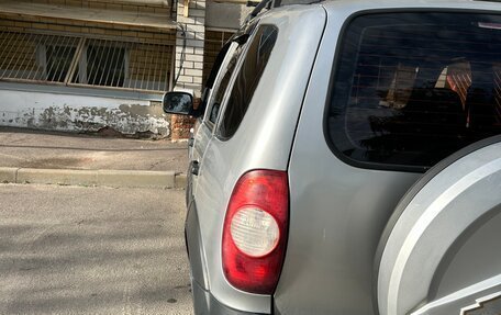Chevrolet Niva I рестайлинг, 2011 год, 450 000 рублей, 5 фотография