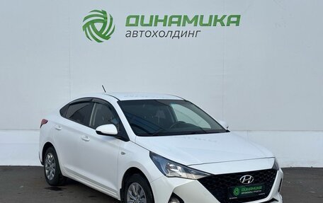 Hyundai Solaris II рестайлинг, 2021 год, 1 650 000 рублей, 3 фотография