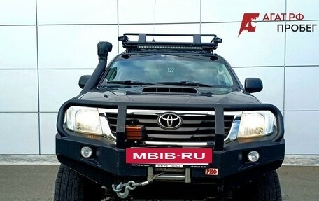 Toyota Hilux VII, 2014 год, 3 200 000 рублей, 2 фотография