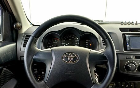 Toyota Hilux VII, 2014 год, 3 200 000 рублей, 16 фотография