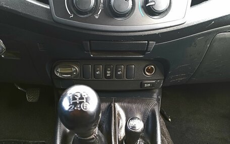 Toyota Hilux VII, 2014 год, 3 200 000 рублей, 14 фотография