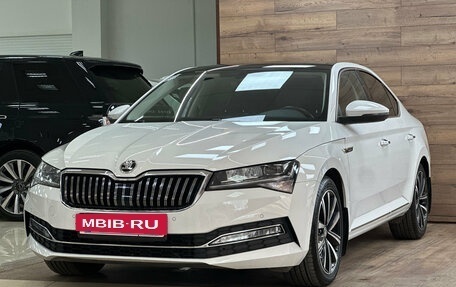 Skoda Superb III рестайлинг, 2024 год, 3 620 000 рублей, 2 фотография