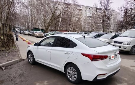 Hyundai Solaris II рестайлинг, 2019 год, 800 000 рублей, 2 фотография