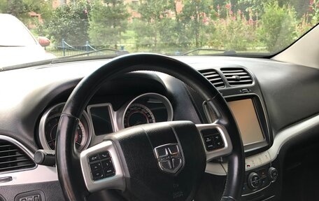 Dodge Journey I, 2012 год, 1 300 000 рублей, 10 фотография