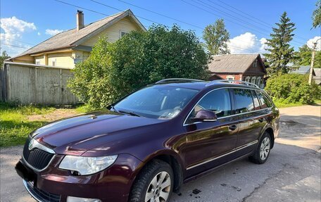 Skoda Superb III рестайлинг, 2013 год, 900 000 рублей, 4 фотография