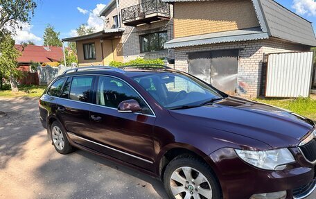 Skoda Superb III рестайлинг, 2013 год, 900 000 рублей, 2 фотография