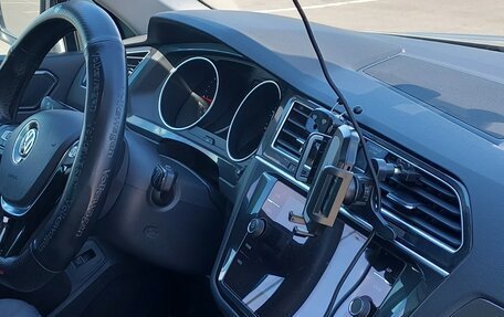 Volkswagen Tiguan II, 2018 год, 2 750 000 рублей, 6 фотография