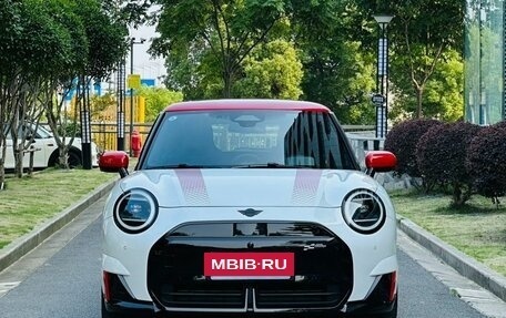 MINI Hatch, 2025 год, 6 390 000 рублей, 2 фотография