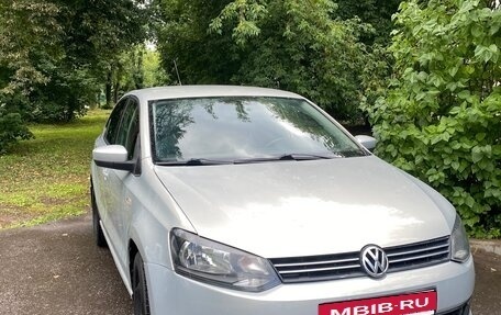 Volkswagen Polo VI (EU Market), 2011 год, 630 000 рублей, 2 фотография