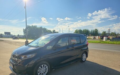 Honda Freed II, 2020 год, 1 800 000 рублей, 3 фотография