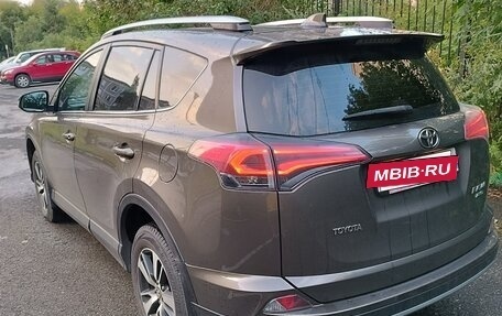 Toyota RAV4, 2017 год, 3 050 000 рублей, 5 фотография