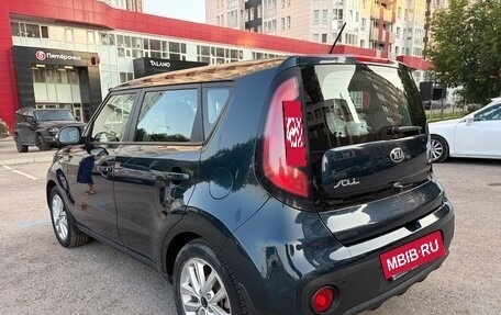 KIA Soul II рестайлинг, 2018 год, 1 700 000 рублей, 11 фотография