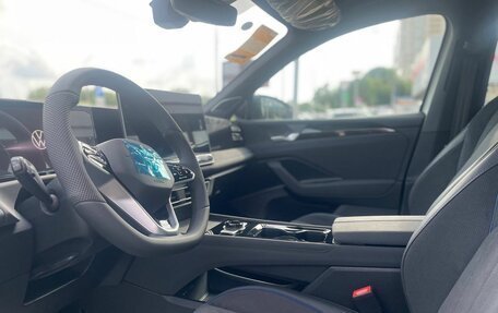 Volkswagen Tiguan, 2026 год, 4 650 000 рублей, 12 фотография