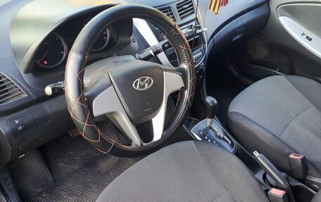 Hyundai Solaris II рестайлинг, 2013 год, 850 000 рублей, 11 фотография