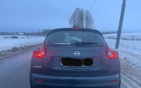 Nissan Juke II, 2011 год, 850 000 рублей, 9 фотография