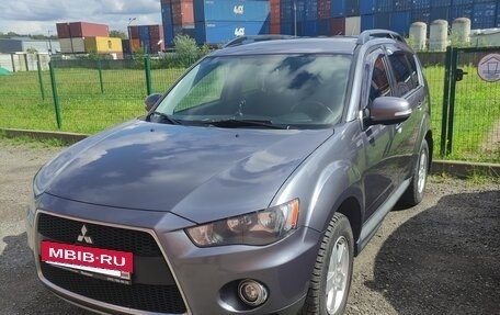 Mitsubishi Outlander III рестайлинг 3, 2011 год, 1 080 000 рублей, 5 фотография