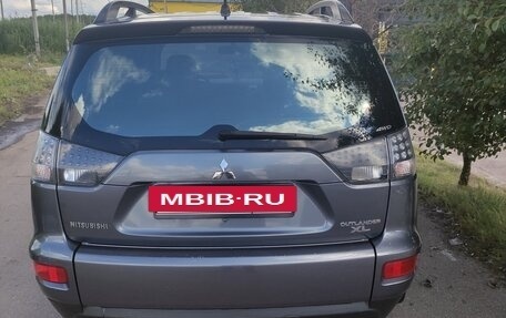 Mitsubishi Outlander III рестайлинг 3, 2011 год, 1 080 000 рублей, 10 фотография