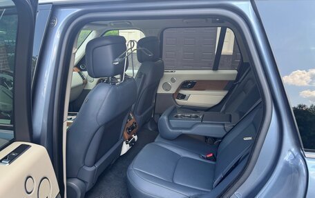 Land Rover Range Rover IV рестайлинг, 2018 год, 7 700 000 рублей, 9 фотография