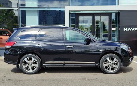 Nissan Pathfinder, 2015 год, 1 999 000 рублей, 4 фотография