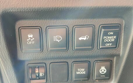 Nissan Pathfinder, 2015 год, 1 999 000 рублей, 17 фотография