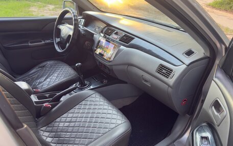 Mitsubishi Lancer IX, 2003 год, 199 999 рублей, 13 фотография
