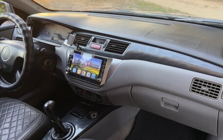 Mitsubishi Lancer IX, 2003 год, 199 999 рублей, 16 фотография