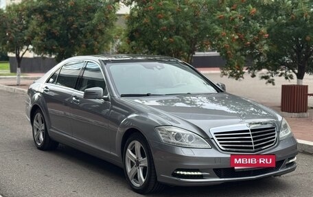 Mercedes-Benz S-Класс, 2010 год, 1 500 000 рублей, 3 фотография