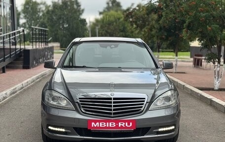 Mercedes-Benz S-Класс, 2010 год, 1 500 000 рублей, 2 фотография